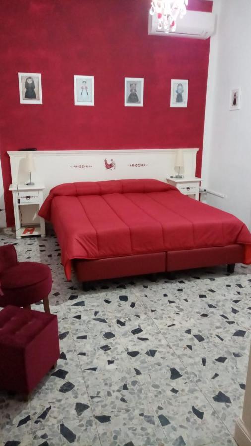 Oschiri Sa Rosa E Su Trapperi Bed & Breakfast エクステリア 写真